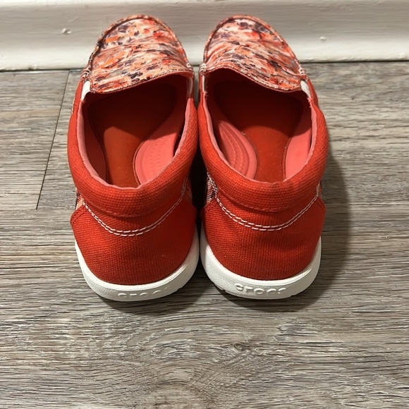 Crocs Loafers - Picture 4 of 12